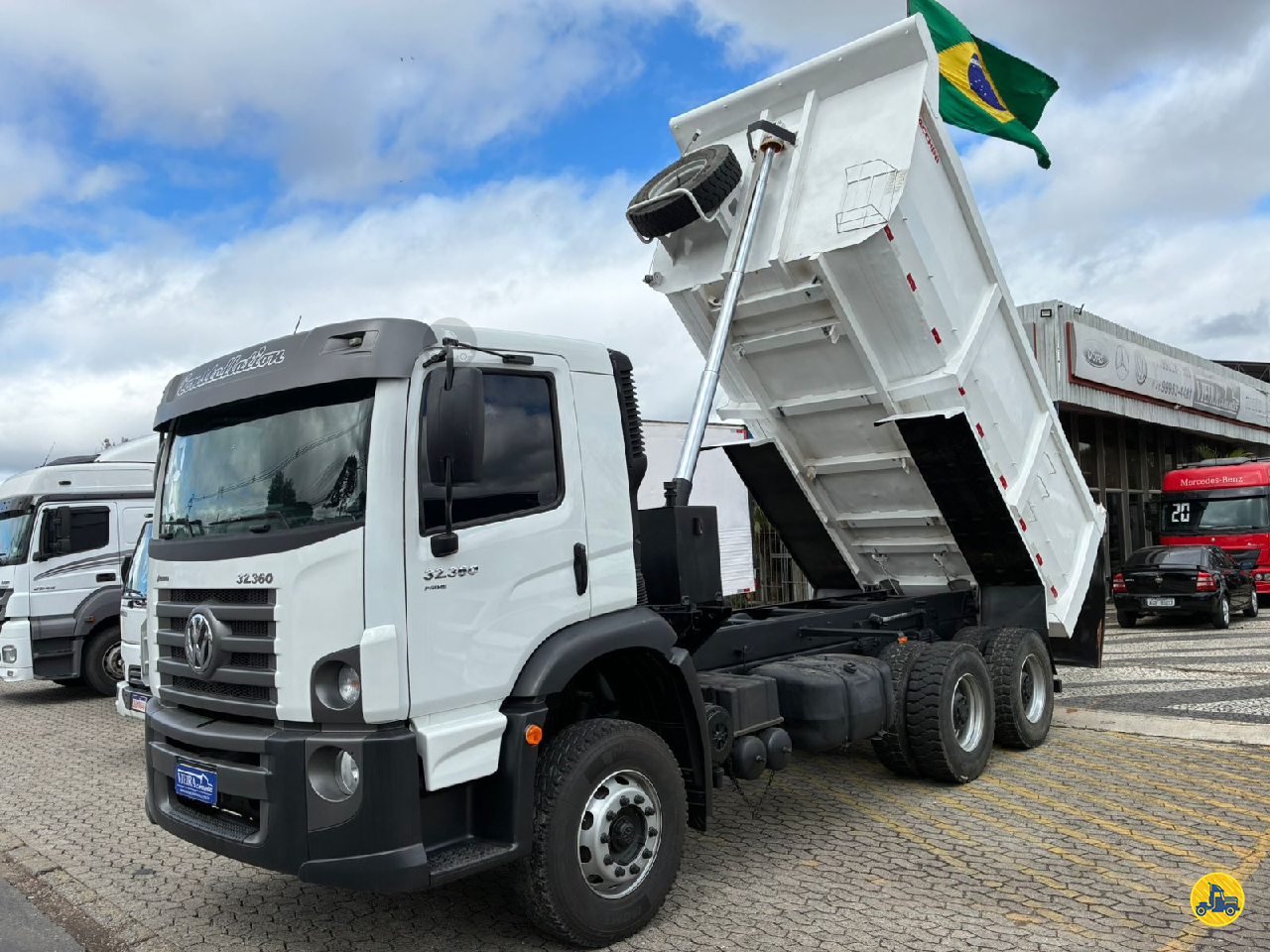 VW 32360 de Vieira Caminhões